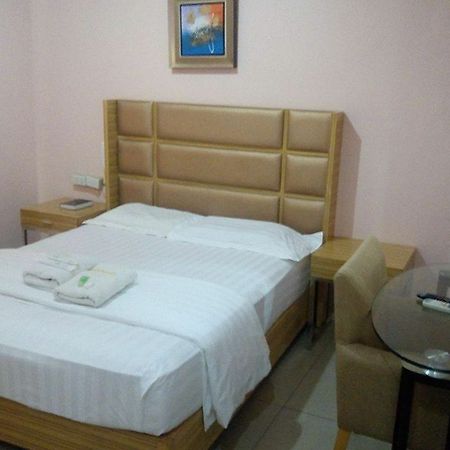 Meaco Hotel ليغاسبي المظهر الخارجي الصورة